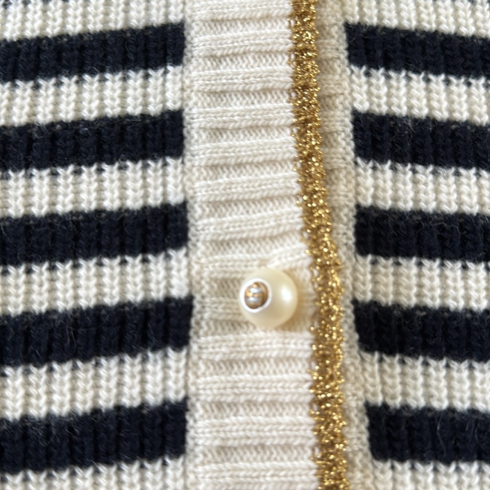 Gucci Sweater with GG logo pearl buttons
PRICE IS FIRM - Picture 9 of 10